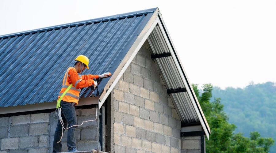 Expert Emergency Roof Repairs services in Clearmont, MO